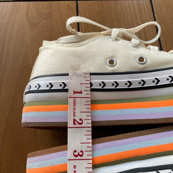 Converse Chucks Plateau Cream Sneakers with Multicolor Sole 2 inches - Size 6 - Picture 4 of 11